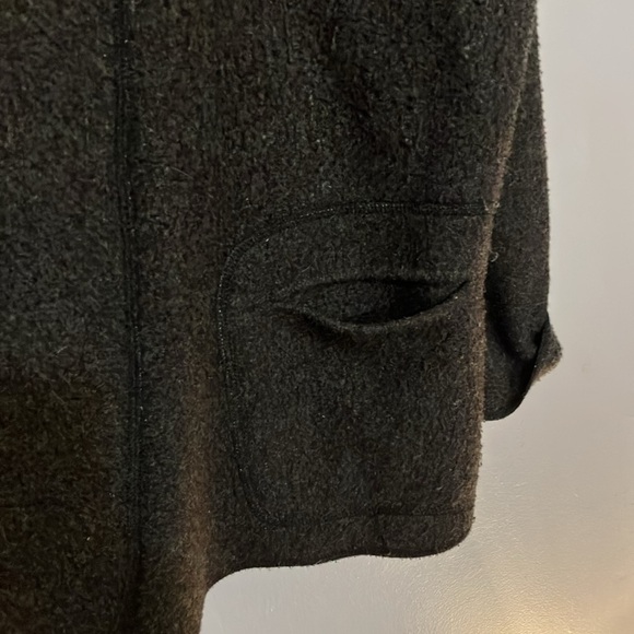 Cut Loose XL wool blend cape or cardigan - Picture 4 of 13